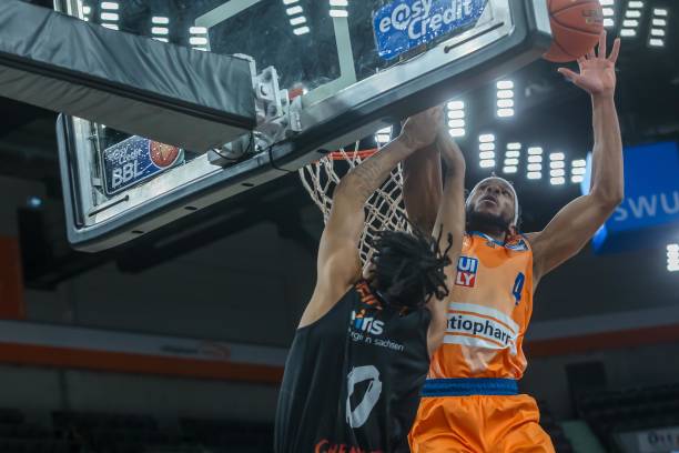 增添了更多 增添了更多