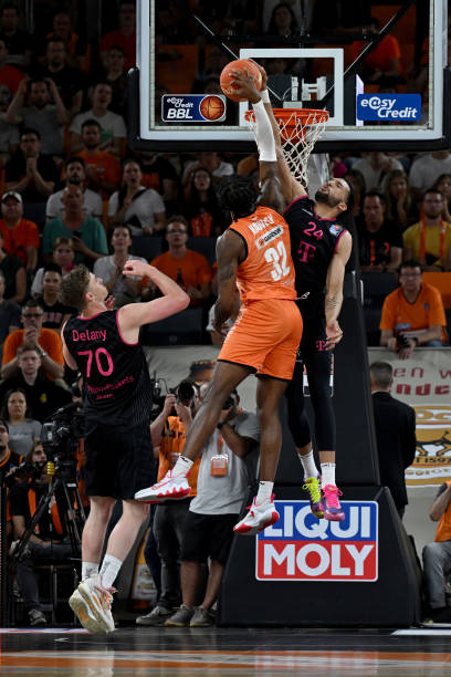 他以惊人的 他以惊人的